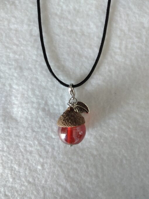Schmuckanhänger "Acorn Red"